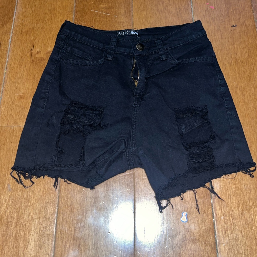 Fashion Nova shorts